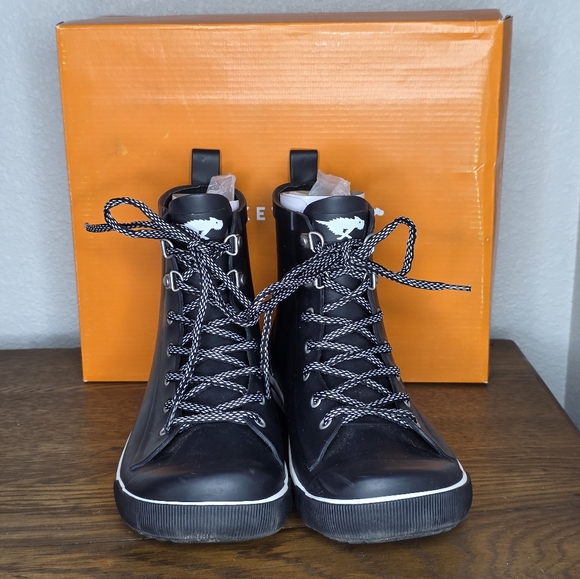 Womens Black Rubber Rain Boots - Picture 3 of 7